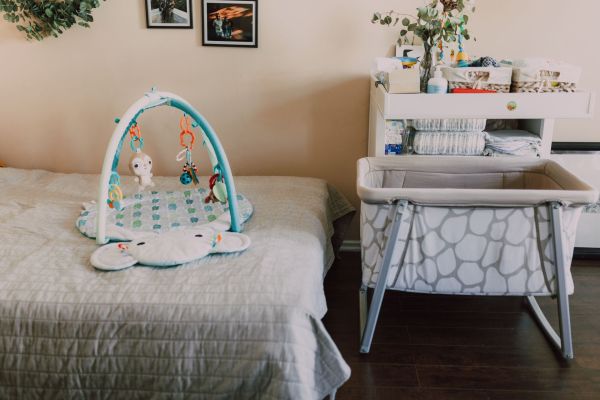 Puériculture : équipements essentiels pour bébé de moins d'un an