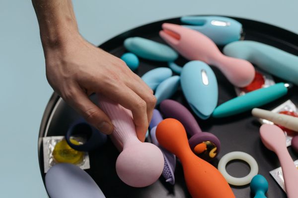 Sextoy en couple : quel sextoy faut-il utiliser avec sa copine ?